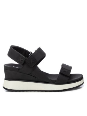 Γυναικείες πλατφόρμες μαύρες XTI 143848BLACK